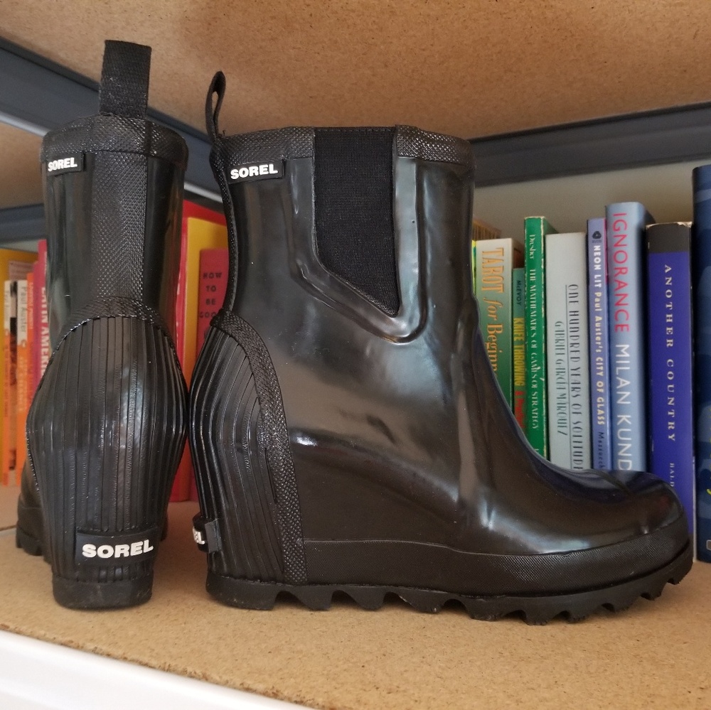 Sorel Joan Wedge Gloss Chelsea Rain Boots